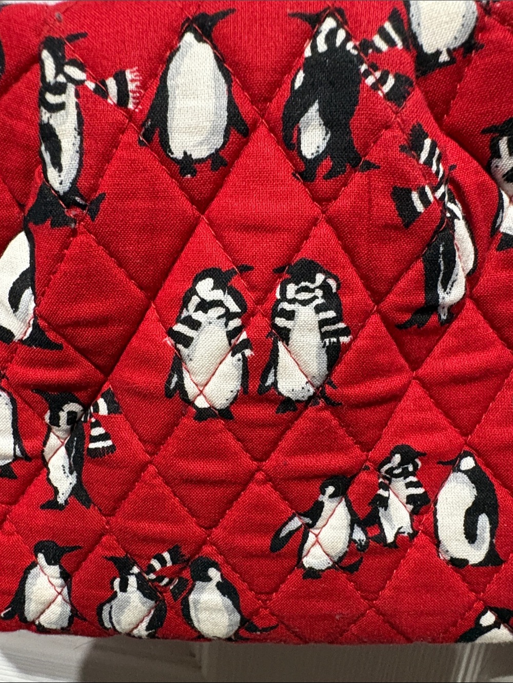 Vera Bradley Red Quilted Penguin Print Crossbody - Picture 6 of 6